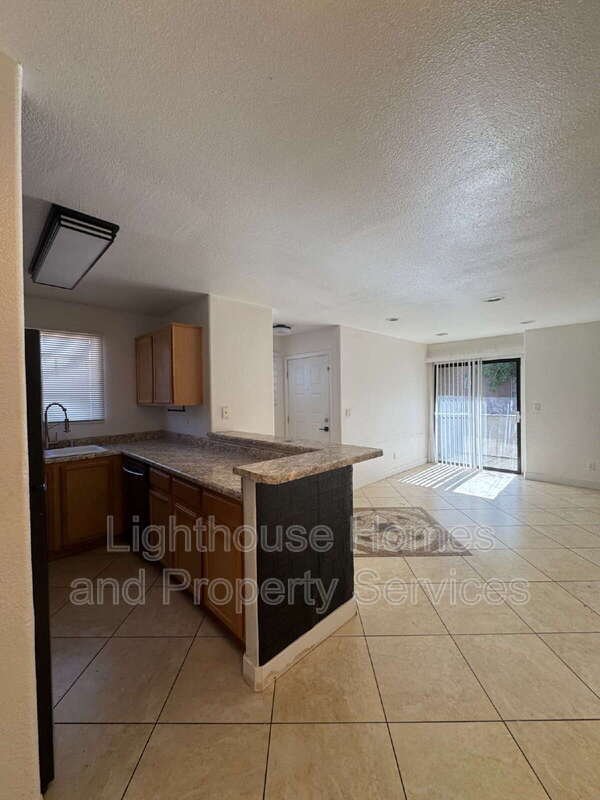 Building Photo - 2985 Juniper Hills Blvd