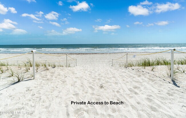 Building Photo - 2100 Ocean Dr S