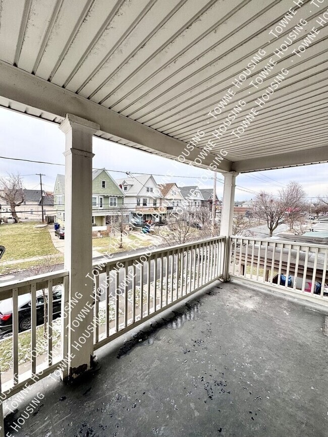 Building Photo - 339 Hampshire St