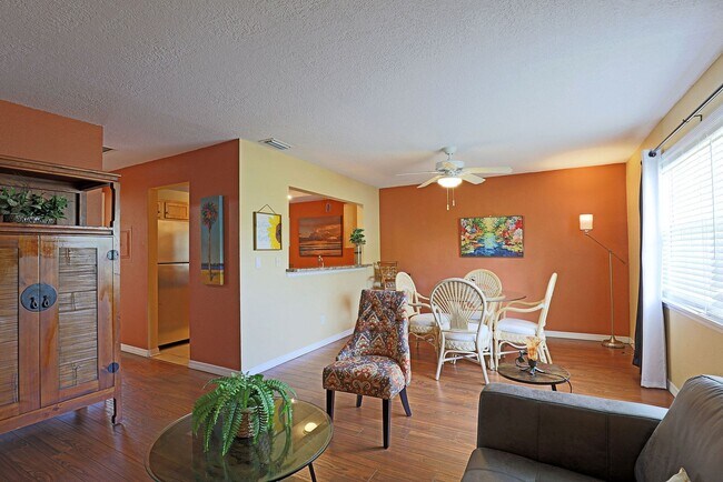 Building Photo - Palms at Waters Edge 3344-M6