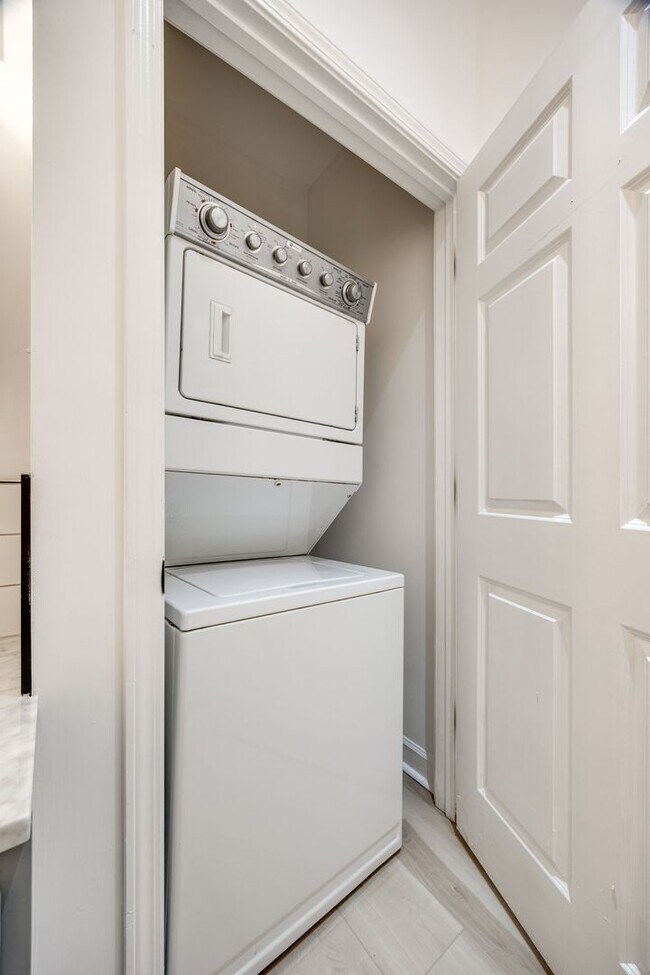 Building Photo - 5988 Quarter Mile Rd