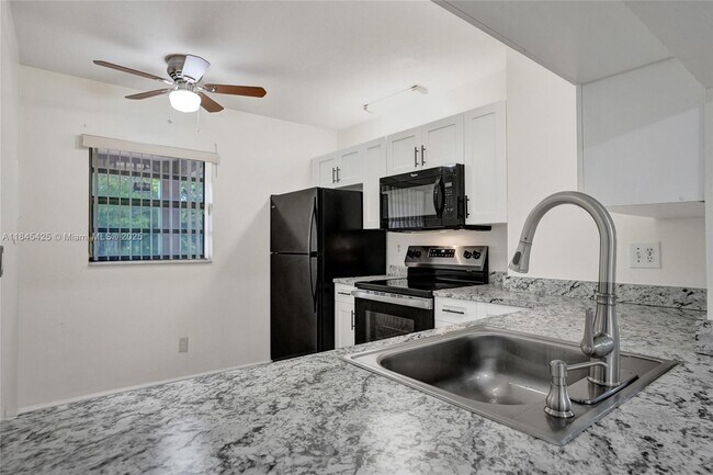 Building Photo - 3515 NW 94th Ave