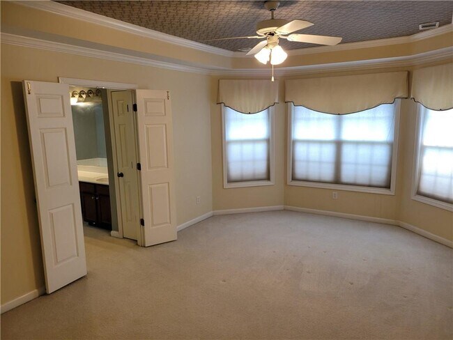 Building Photo - 3605 Mystic Dr