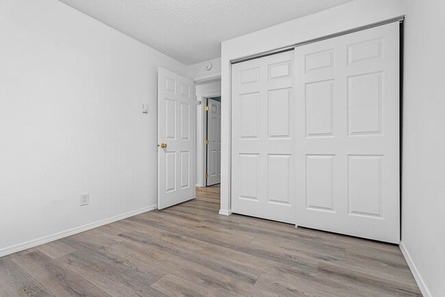 Building Photo - 2425 Spruce St