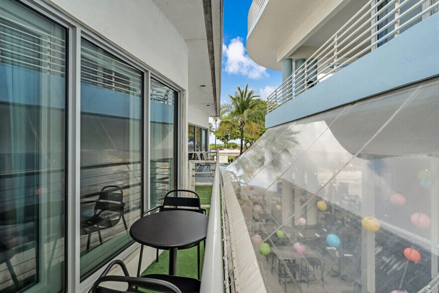 Building Photo - 1036 Ocean Dr