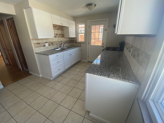 Building Photo - 3515 Eakin Rd