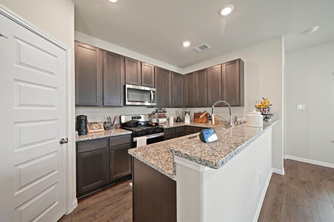 Building Photo - 5407 Briana Dee Dr