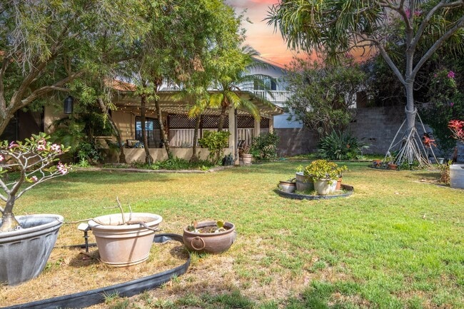 Building Photo - Fully Furnished, 3 Bed/3 Bath, Waiehu Heig...