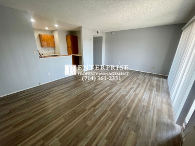 Building Photo - HALF OFF Special! Condo Near Beach with Po...