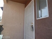 Building Photo - FrankAved1517