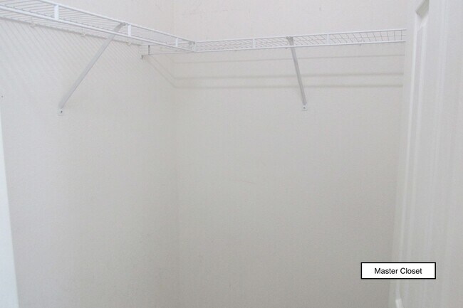 Building Photo - 3838 Golden Knot Dr