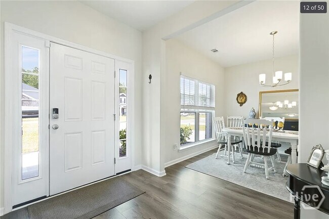 Building Photo - 126 Chalk Farm Wy