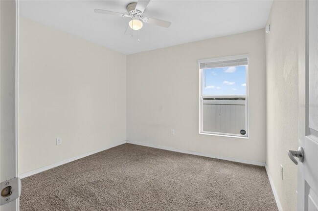 Building Photo - 522 Pentas Ln