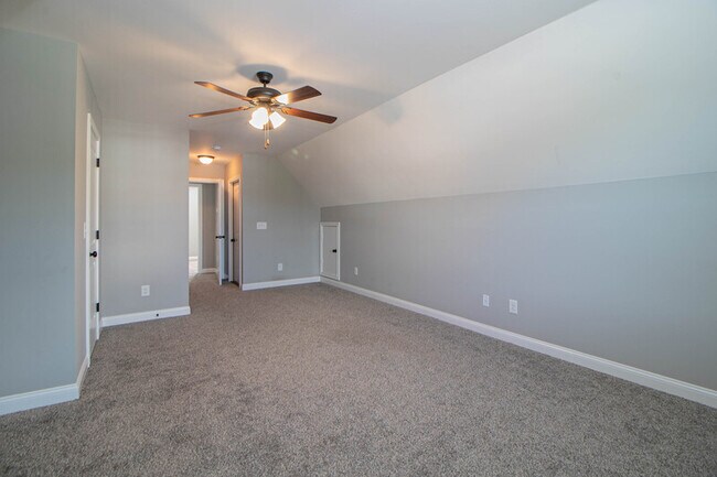 Building Photo - 3300 Twelve Oaks Blvd