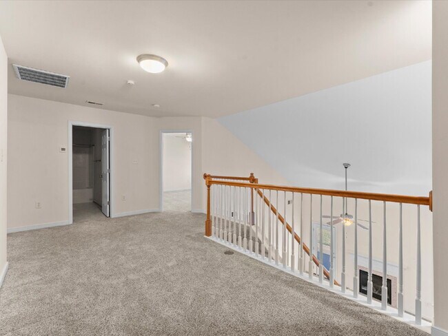 Building Photo - 709 Abbey Village Cir