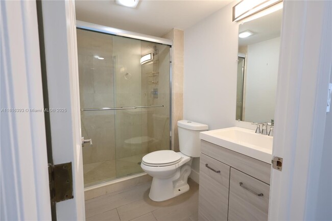 Building Photo - 20515 E Country Club Dr