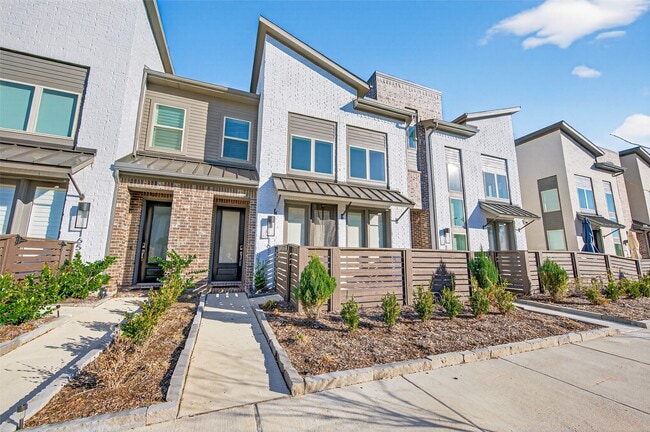 Building Photo - 16518 Texas Hill Country Rd