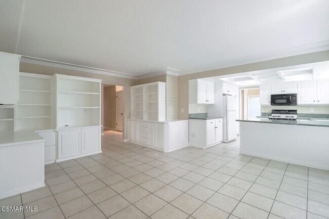 Building Photo - 1046 Barrow Ct