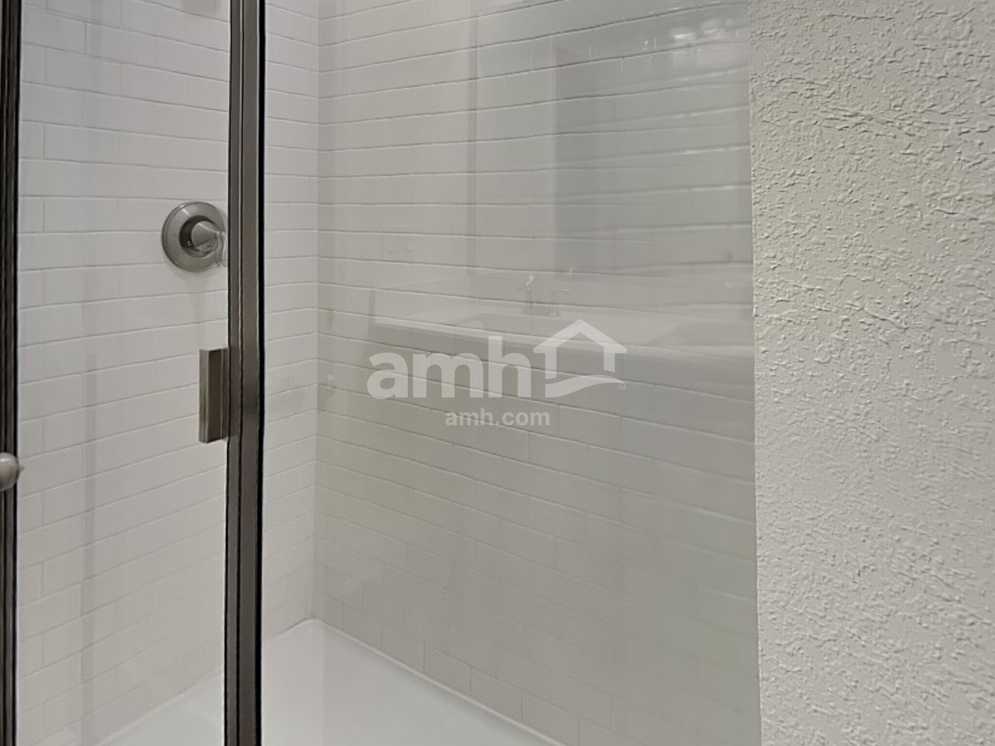 Building Photo - 934 Heavenly Dr