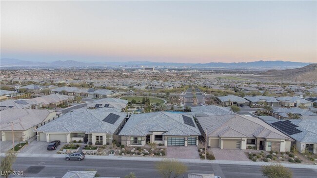 Building Photo - 756 Bruce Moorland St