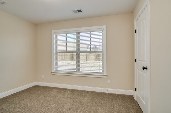 Building Photo - 3615 Penrith Dr