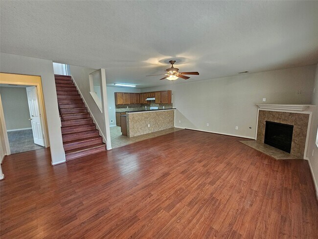 Building Photo - 11015 Walkup Way