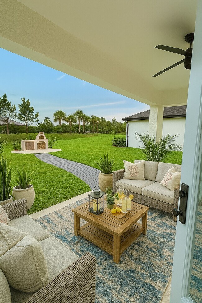 Building Photo - 9011 Royal River Cir