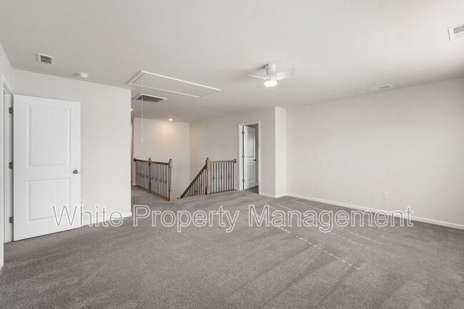 Building Photo - 2039 Morning Gold Dr