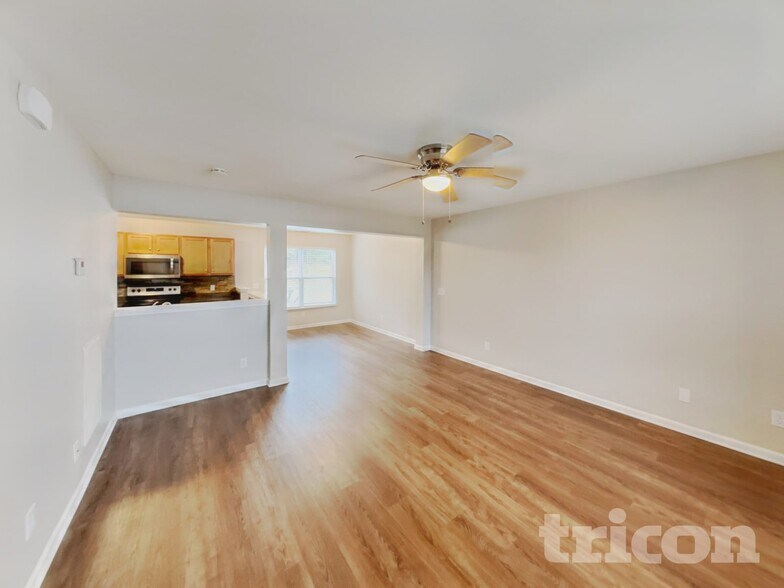 Building Photo - 2187 Erin Ln