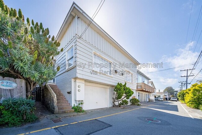 Building Photo - 731 Mermaid Ave