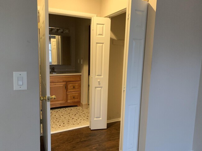Building Photo - 1170 Delsea Dr