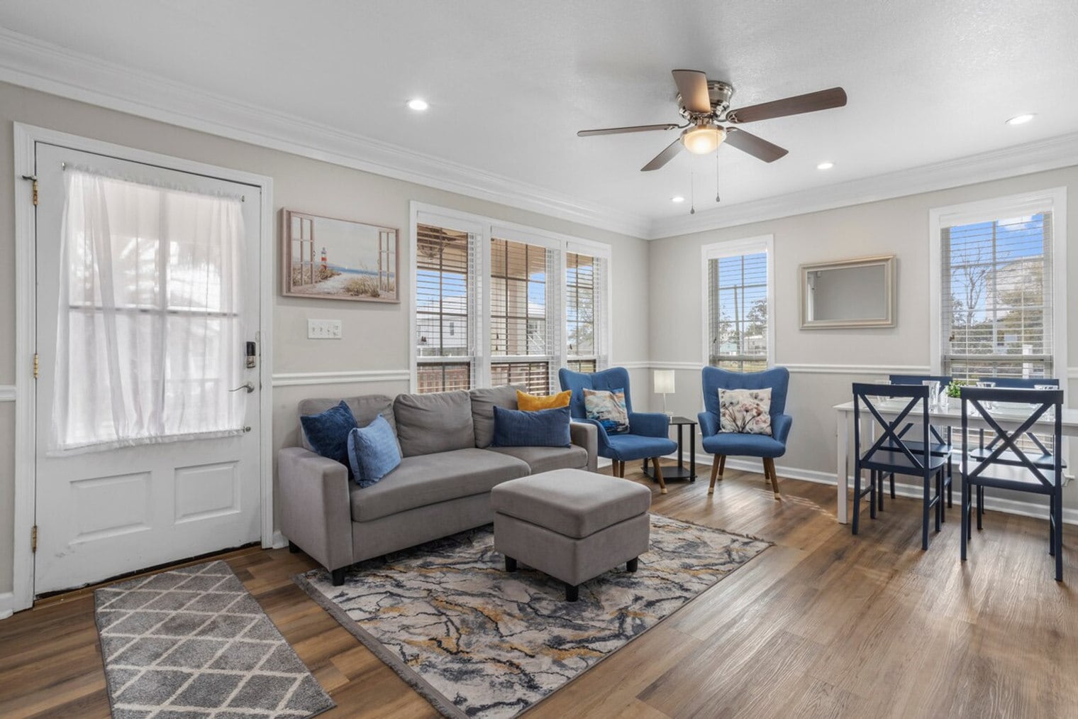 Building Photo - 426 Russell Ave