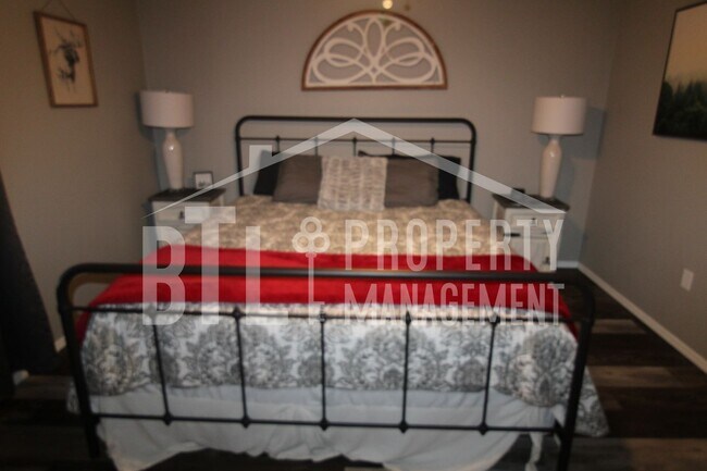 Building Photo - Beautifully Furnished 3 Bedroom Condo in Branson!