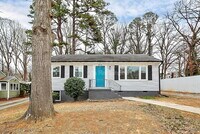 Building Photo - 604 Westwood Cir