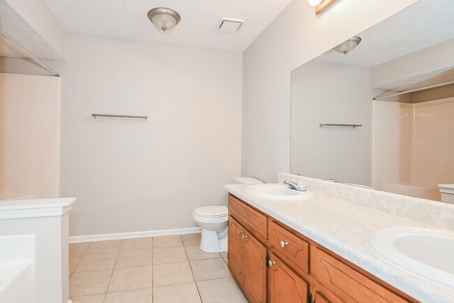 Building Photo - 1450 Moriah Trce