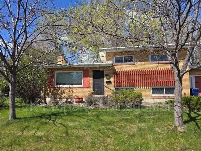 Primary Photo - 1015 Carlos Dr