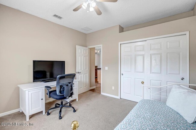 Building Photo - 624 Headwaters Ln