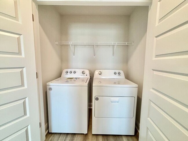 Building Photo - 4177 Pendragon Cir