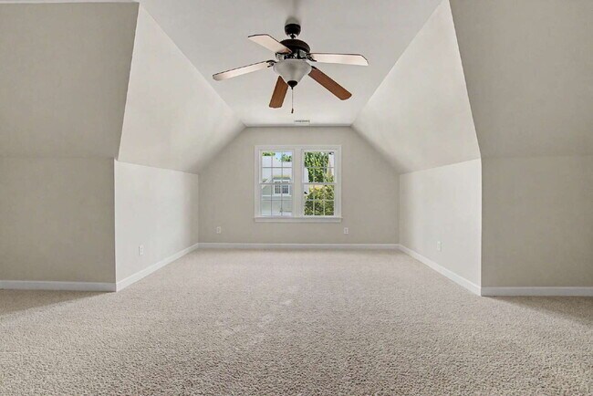 Building Photo - Spacious and Move-in Ready 4-Bedroom in Cary!