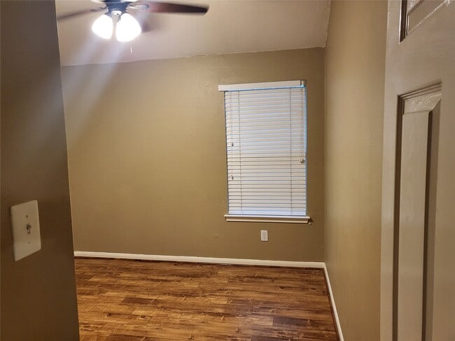 Building Photo - 5406 Meadow Canyon Dr