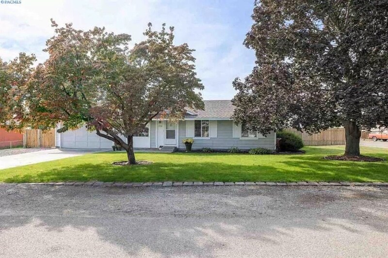 Building Photo - 3720 W Leola St