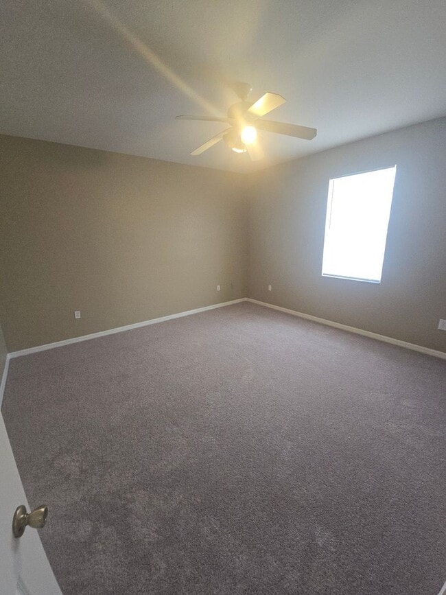 Building Photo - Remodeled 3 bed 2 bath home