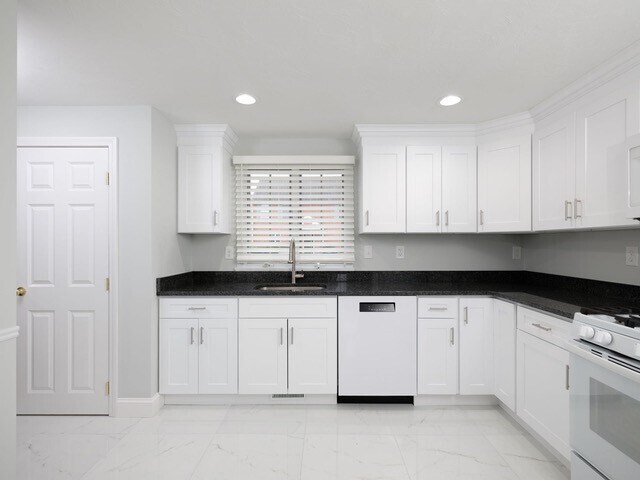 Building Photo - 8 Eugene Way