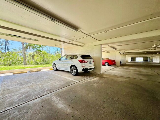 Building Photo - 5537 Sea Forest Dr