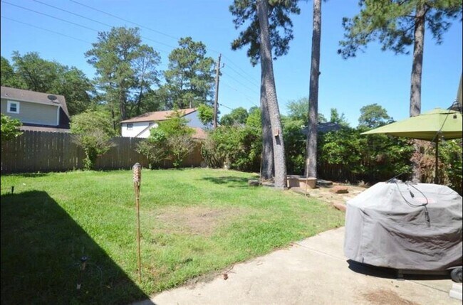 Building Photo - 4107 Cypress Lake Dr