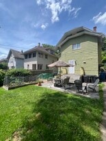 Building Photo - 95 Ferris St