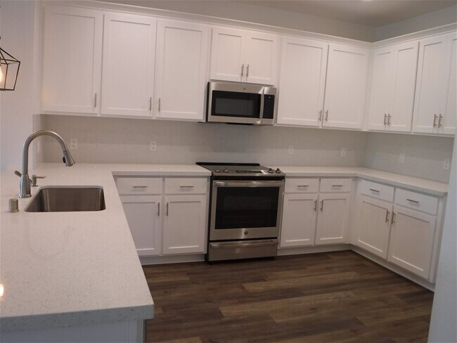 Building Photo - 813 Shasta St