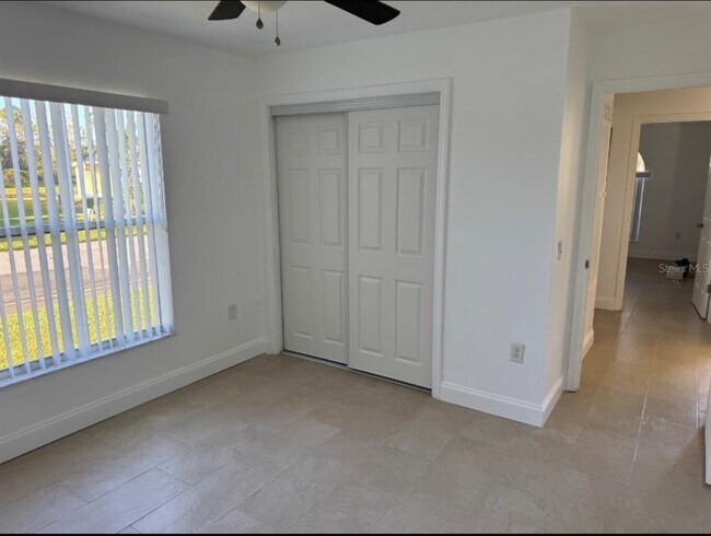 Building Photo - 2208 Mystic Ring Loop