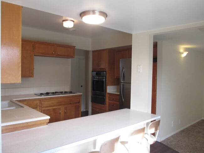 Building Photo - North East Corner Lot Home