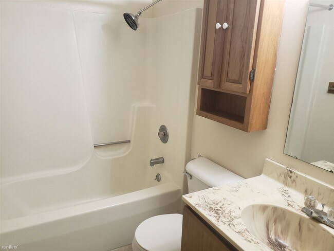 Building Photo - 2 br, 1 bath 4plex - 4746 Ravenswood Dr SW